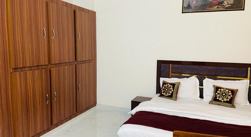 ZORA PARK HOTEL - image 2