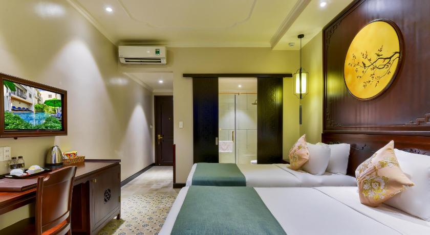 Image of Super Deluxe Twin Bed 6
