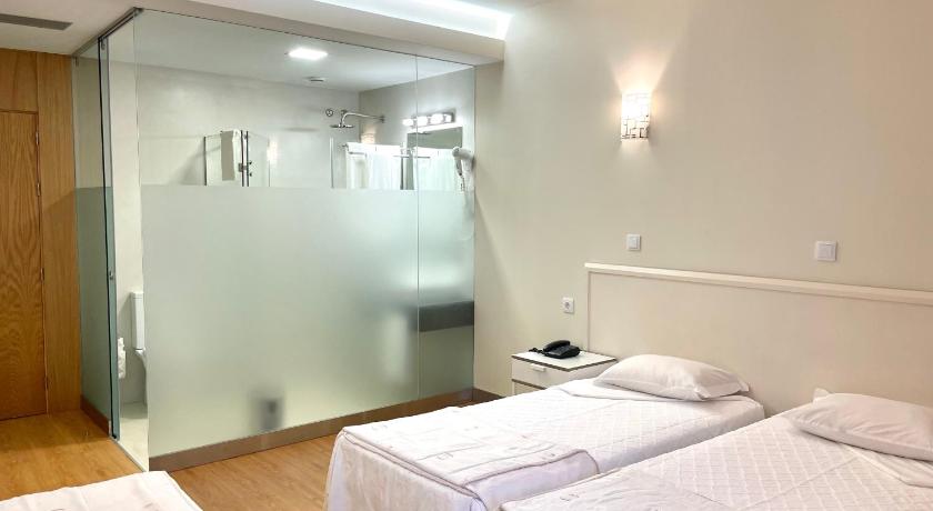 Image of Superior Triple Room 4