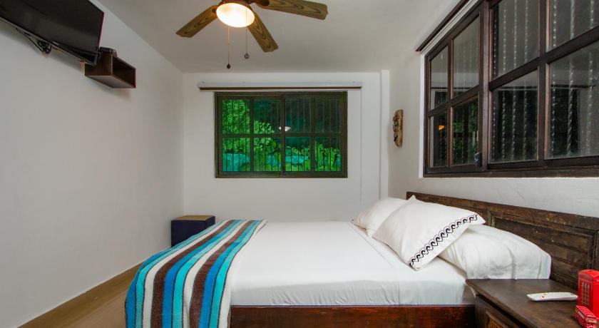 Image of Suite with Garden View 1