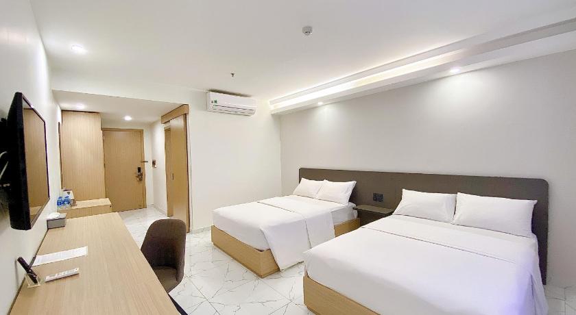 Image of Family Deluxe Room 5