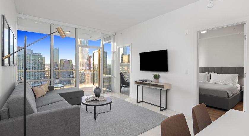 Image of One Bedroom Suite & Office 0