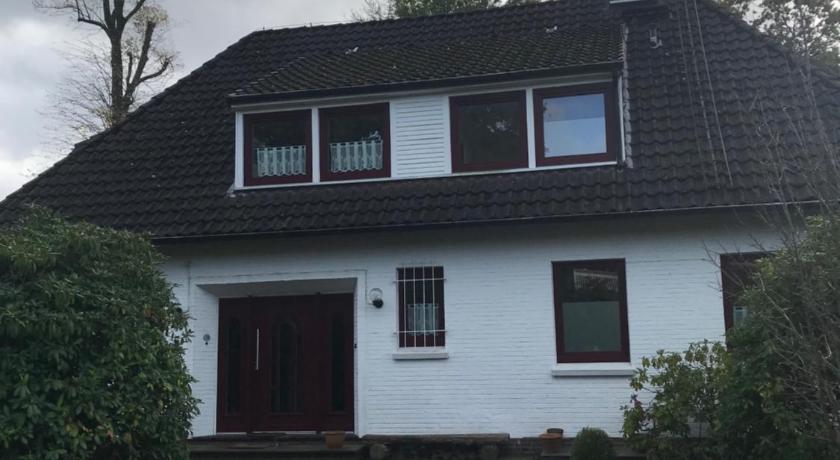 FeWo Reinhard Zentrum EG mit Terrasse und Garten 2 Schlafzimmer