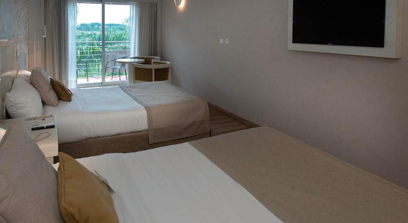 Image of Standard Twin Room with River View 1
