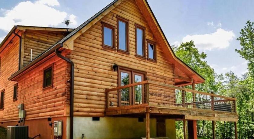 Rutherfordton luxury Dear Tryon Cabin by TIEC in Green River Highlands 4-Star Accommodation room