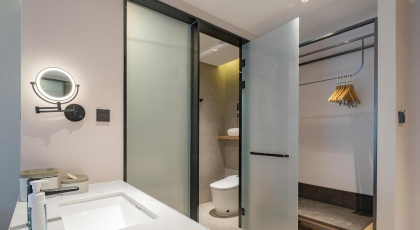 Image of Twin Executive Room 7