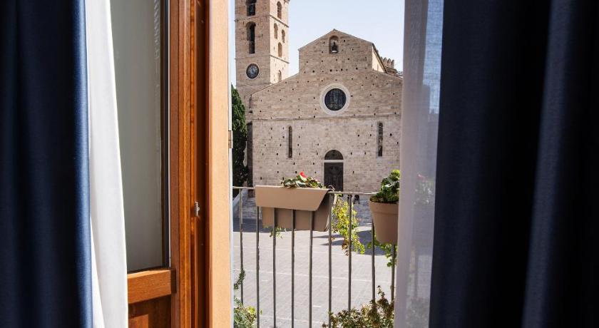 テーラモ Duomo B&B 4つ星 ホテル 外観