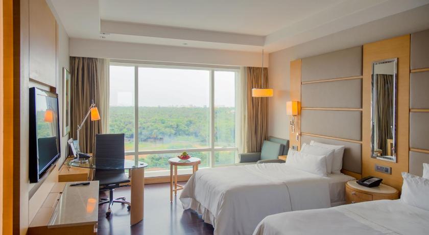 Image of Twin Room with Pool View 1