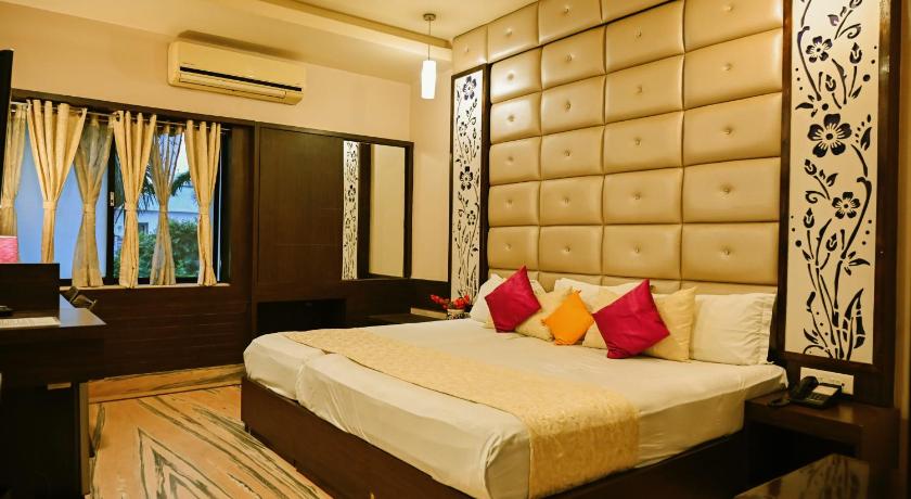 Trimrooms Buddha Varanasi