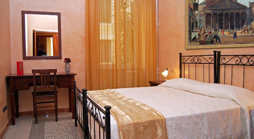 Image of Standard Double Room with Shared Bathroom 1