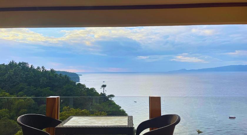 Image of Junior Suite with Sea View 4