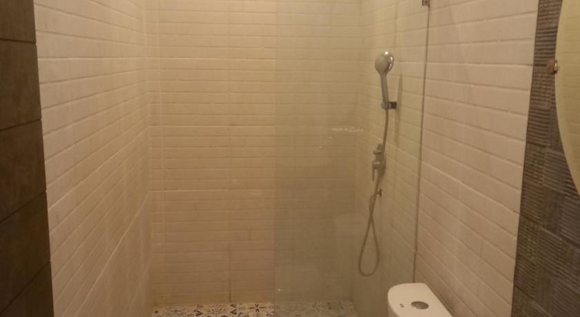 Rumah WJ rooms and suites - image 14
