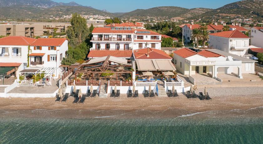 Potokaki Beachfront Hotel