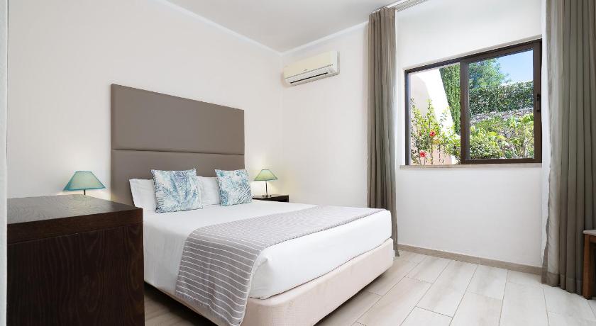 รูปของซูพีเรีย อพาร์ตเมนต์ 2 ห้องนอน (2-Bedroom Superior Apartment) 15