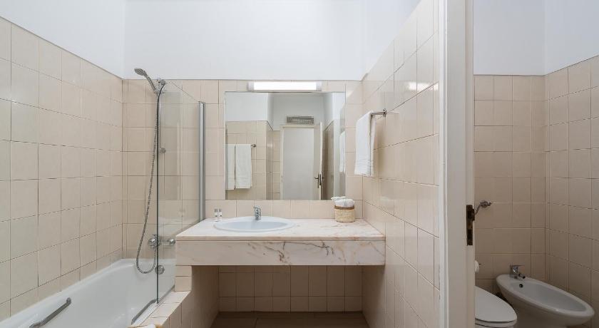รูปของซูพีเรีย อพาร์ตเมนต์ 2 ห้องนอน (2-Bedroom Superior Apartment) 13