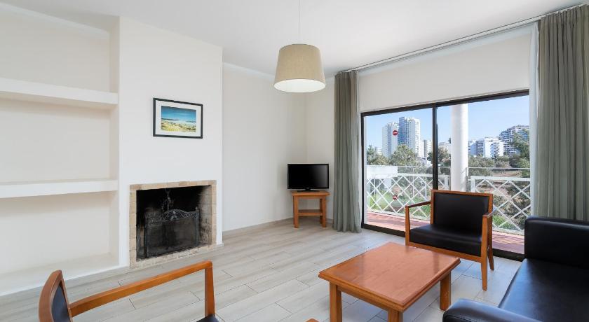 รูปของซูพีเรีย อพาร์ตเมนต์ 3 ห้องนอน (3-Bedroom Superior Apartment) 12