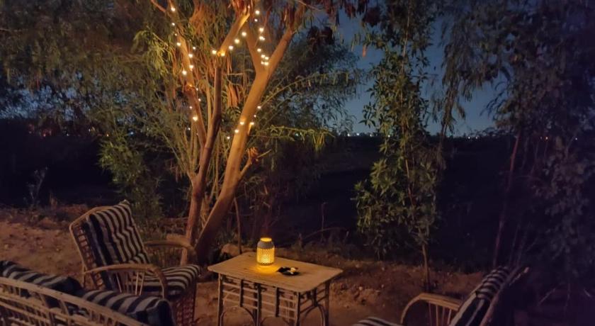 WestLuxApartment - image 12
