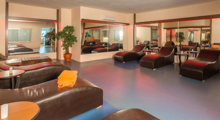 Villa Side Hotel