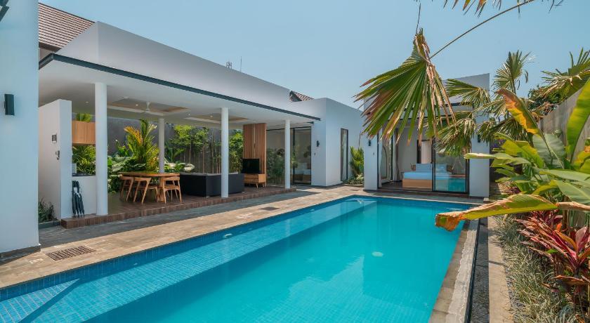 Villa Selikur 2 - Brand New! Spacious 3BR Villa in Seminyak