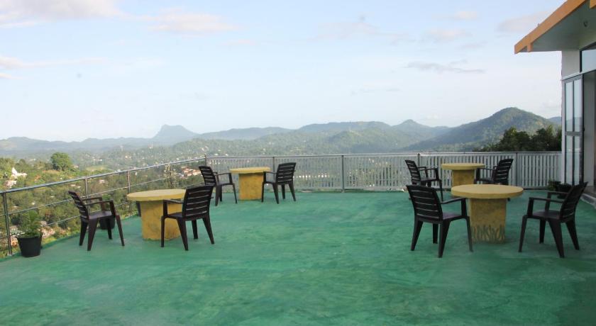 Pure Nature Hotel Kandy photo