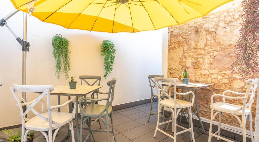 Faro Leevin Guesthouse 2-Star Hotel room