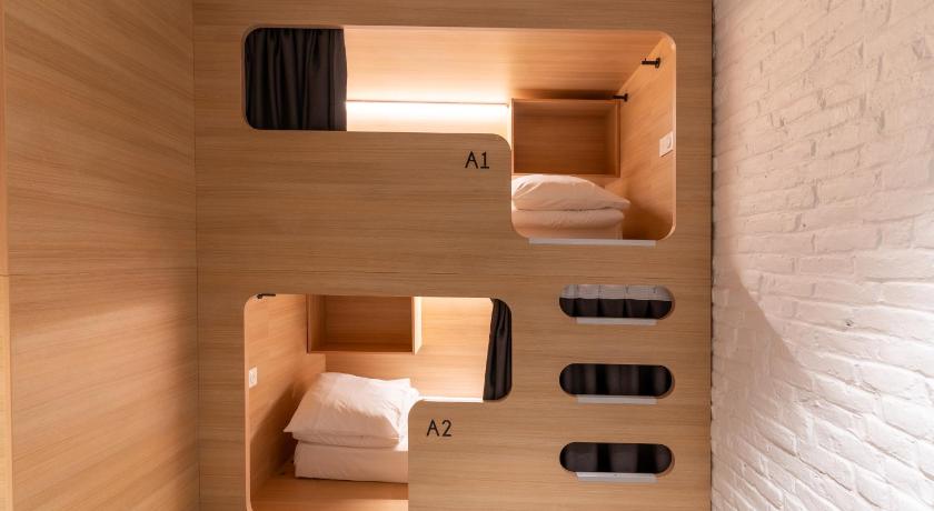 Image of Bed in 6-Bed Male Dormitory Room 0