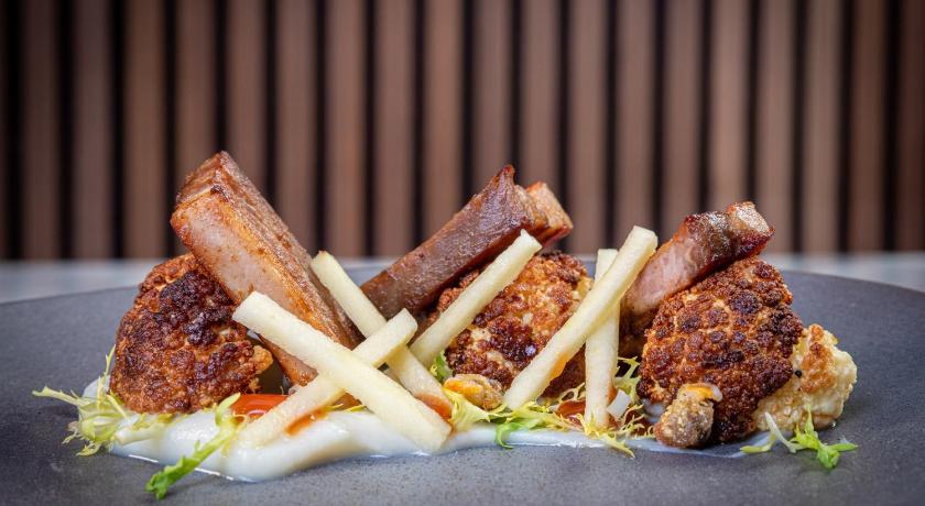 ウォルフェスデン Asperion Hillside Hotel 4つ星 ホテル スイート