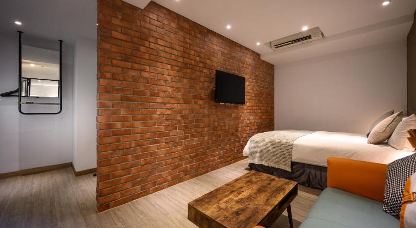 Image of Executive Queen Room - Non-Smoking 4