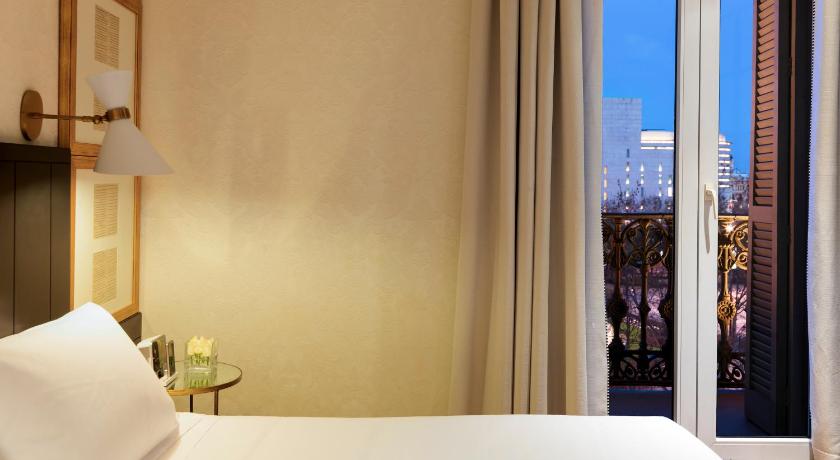 Image of Deluxe Double or Twin - City View 0