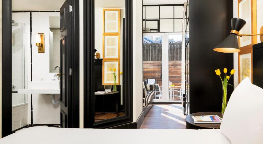 Image of Superior Room with Terrace 1