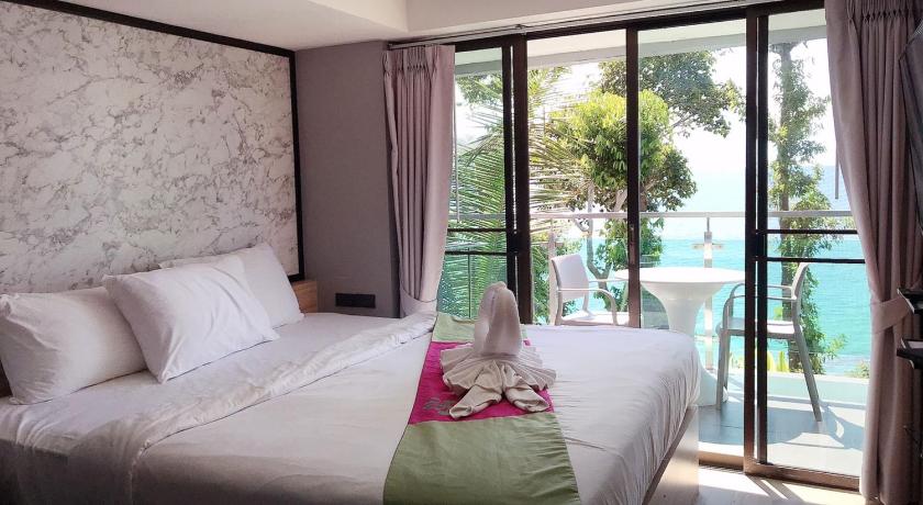 Image of Suite with Sea View 3