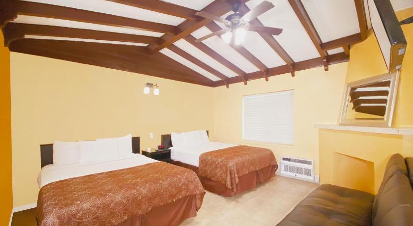 Image of Deluxe Suite with Spa Bath 0