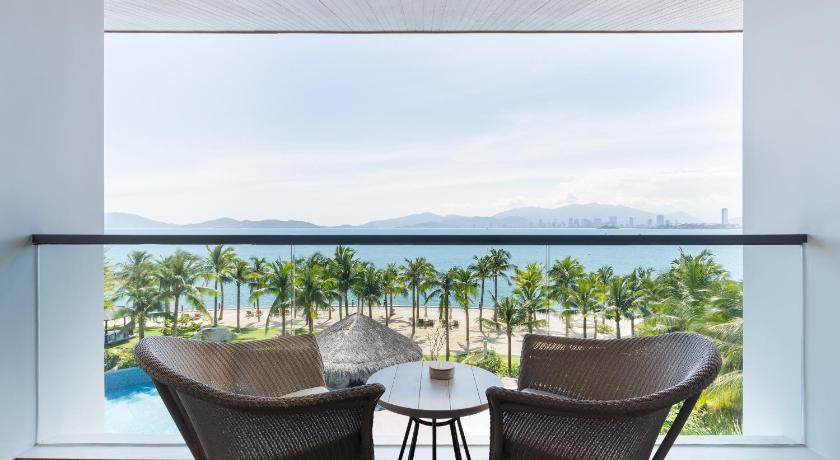 Image of Bay View King Room 1
