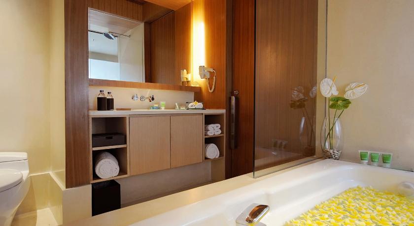 รูปของสวีท 2 ห้องนอน วิวสระว่ายน้ำ (2-Bedroom Pool View Suite) 2