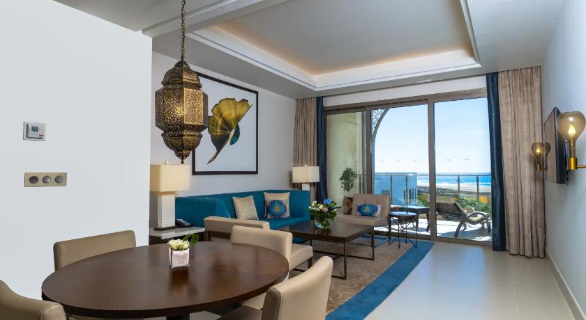 Image of King Junior Suite with Ocean View 8