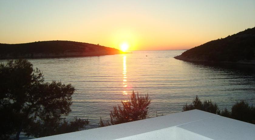 Sunset Villa Hvar photo