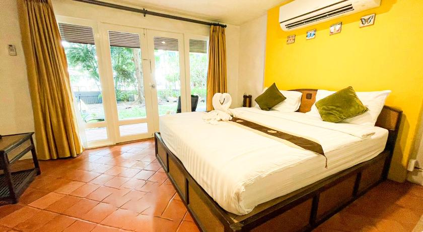 Image of Pool Side Cottage 3