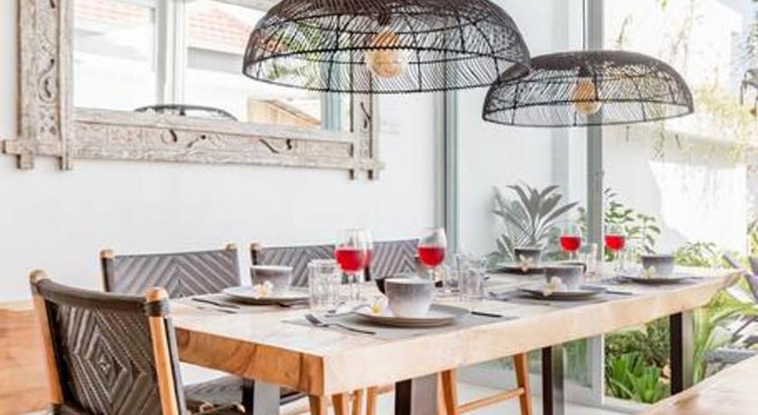 バリ Stylish Three Bedroom Villa Near Atlas Beach Club & Beach. 4つ星 シングルルーム ロビー