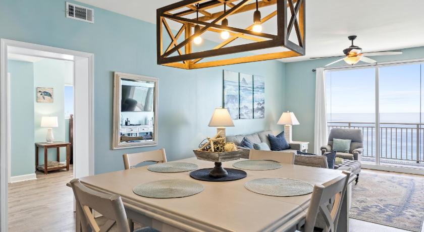 Image of Two-Bedroom Apartment - 1707W 3