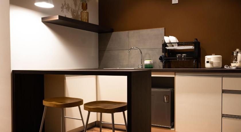 Image of Japanese Modern 8