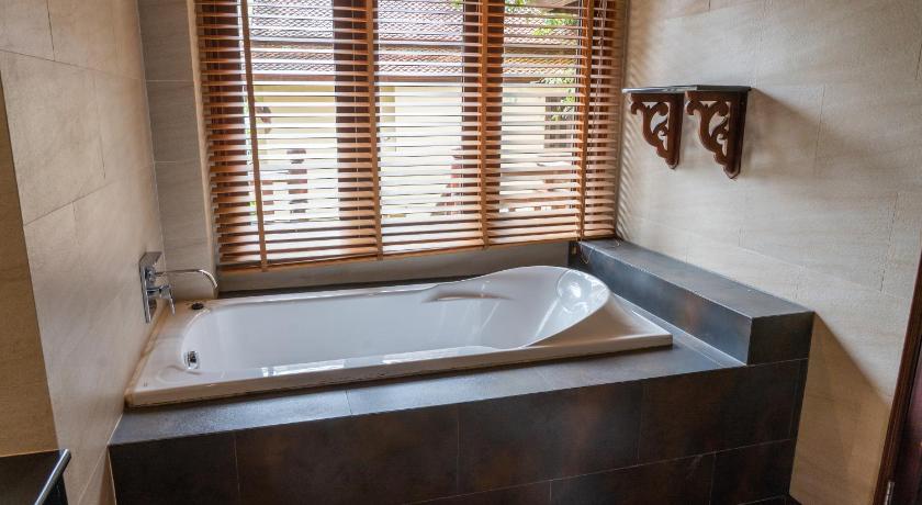 Image of Junior Suite 8