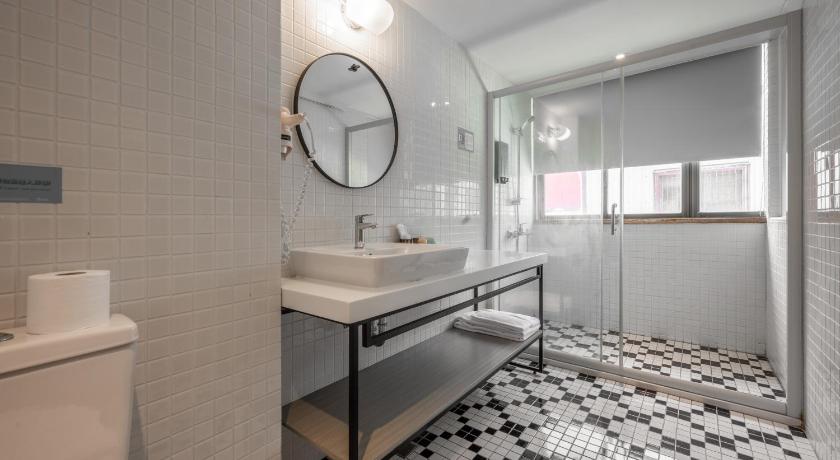 Image of Quad Room 2