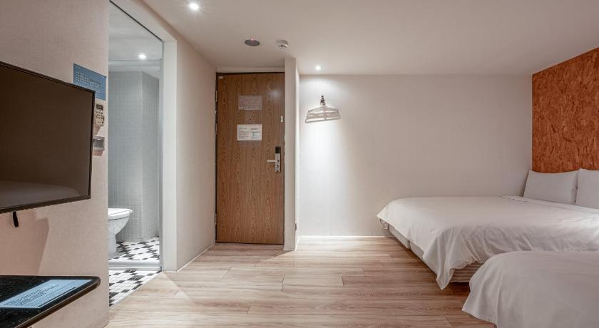 Image of Quad Room 9