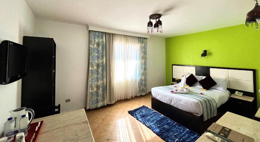 Image of Economy Double or Twin Room 4