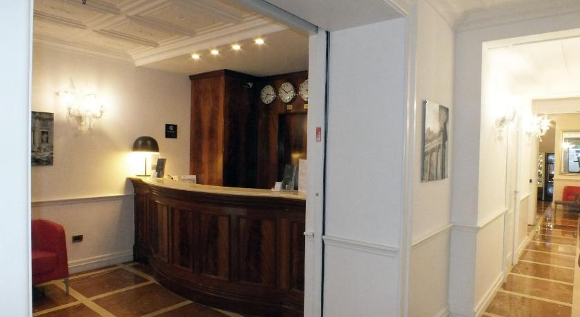 ローマ BB Hotels Smarthotel Bailey's                                                              4つ星 ホテル 客室