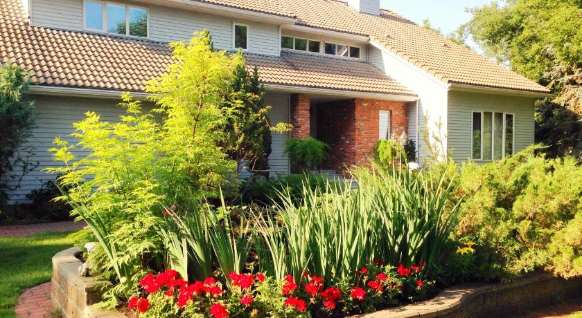 McDougall Lane Bed &amp; Breakfast — Hotel in Drumheller (AB)