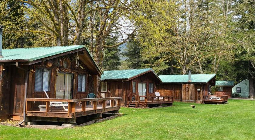 콘크리트 (WA) Glacier Peak Resort and RV Park 3성급 숙소 로비