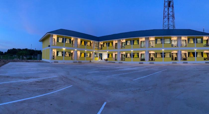 ランプーン แอ่ว-ดีLD Hotel&Residences 3つ星 ホテル 外観