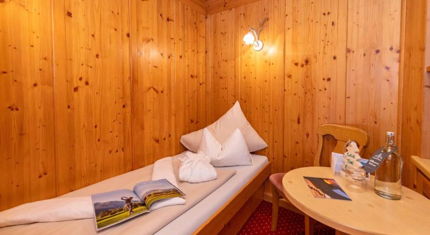 Image of Double Room 4