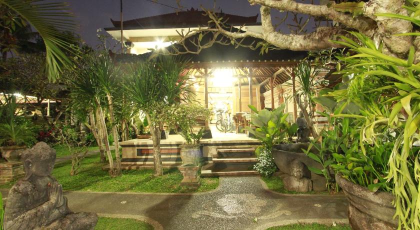 Suryadina Guest House - image 15